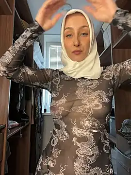 LuxBrunette  online show from 22, 5, 2026