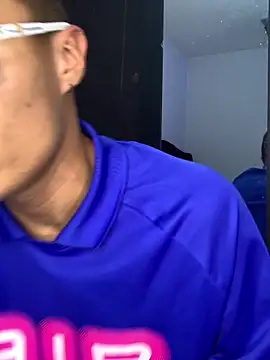 Latin Paisa Boy online show from 15, 1, 2026