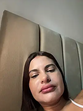 Irina Velvett online show from 19, 4, 2026