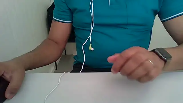 Snapshot of Moreno_Casado_Safado chatting on 27, 5, 2026 Moreno Casado Safado online show from 27, 5, 2026