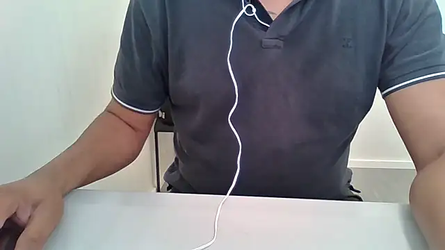 Snapshot of Moreno_Casado_Safado chatting on 24, 6, 2026 Moreno Casado Safado online show from 24, 6, 2026