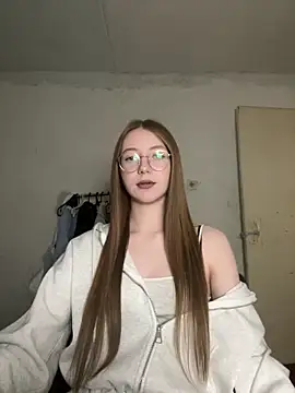 Snapshot of Eseniya_ chatting on 6, 1, 2026 Eseniya online show from 6, 1, 2026