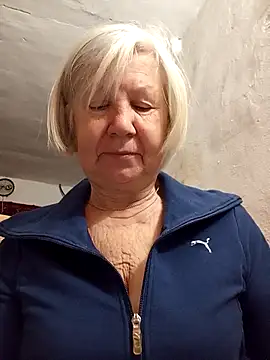 Snapshot of KlaudiaDarling chatting on 4, 2, 2026 KlaudiaDarling online show from 4, 2, 2026