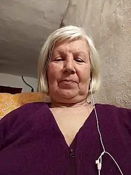 Snapshot of KlaudiaDarling chatting on 7, 3, 2026 KlaudiaDarling online show from 7, 3, 2026