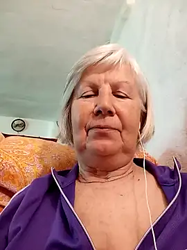 KlaudiaDarling online show from 17, 4, 2026