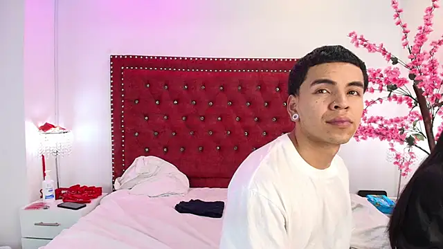 Jaden and sofia online show from 17, 5, 2026