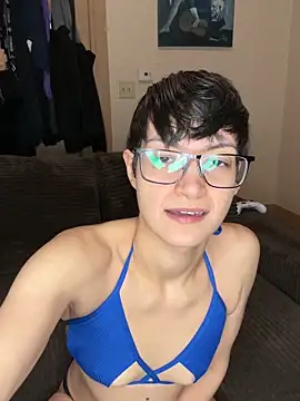 FaiiryArii online show from 9, 4, 2026