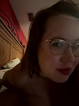 honeybee2033 online show from 9, 1, 2026