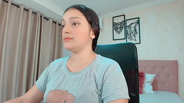 littlemolly walcott online show from 25, 6, 2026