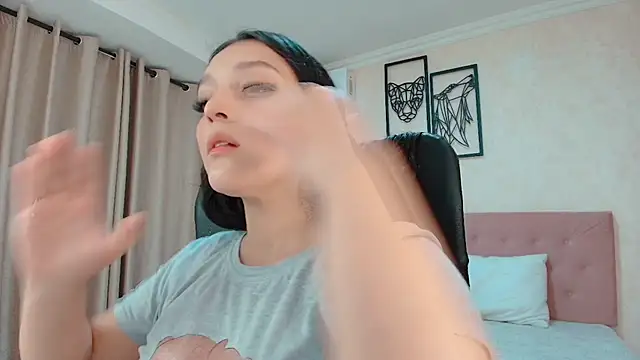 littlemolly walcott online show from 25, 7, 2026