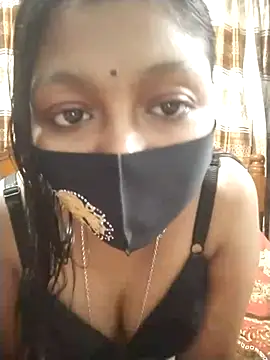 Snapshot of sumi_couele18 chatting on 7, 1, 2026 sumi couele18 online show from 7, 1, 2026