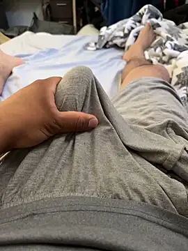 Snapshot of elpapigrande12 chatting on 4, 4, 2026 elpapigrande12 online show from 4, 4, 2026