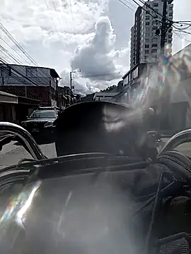 Scarlet auraa online show from 6, 1, 2026