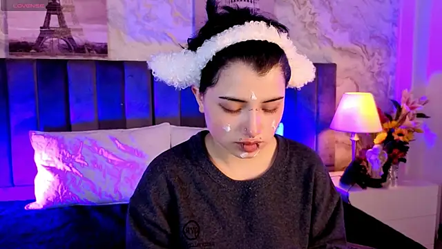 Sienna Desiree online show from 4, 5, 2026
