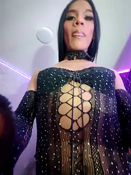 Isis Hot   online show from 2, 3, 2026