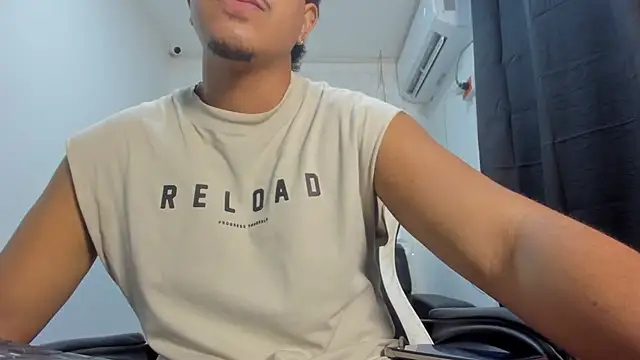 Snapshot of Darkalphax1 chatting on 8, 1, 2026 Darkalphax1 online show from 8, 1, 2026