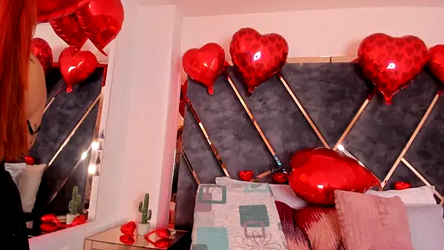 Chloe Connor online show from 15, 2, 2026