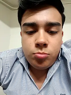 Yosoyelmismo-6737 online show from 16, 1, 2026