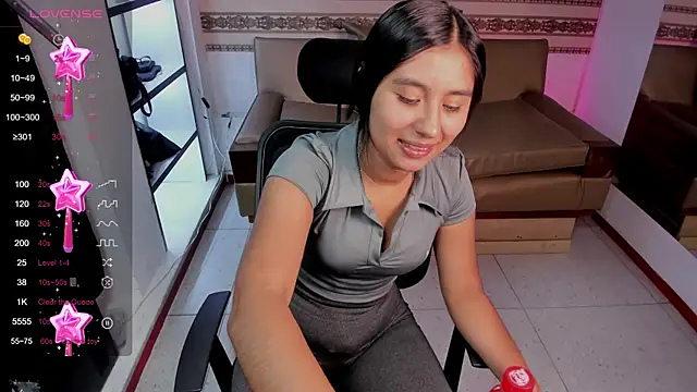 xxximena angels  online show from 19, 5, 2026