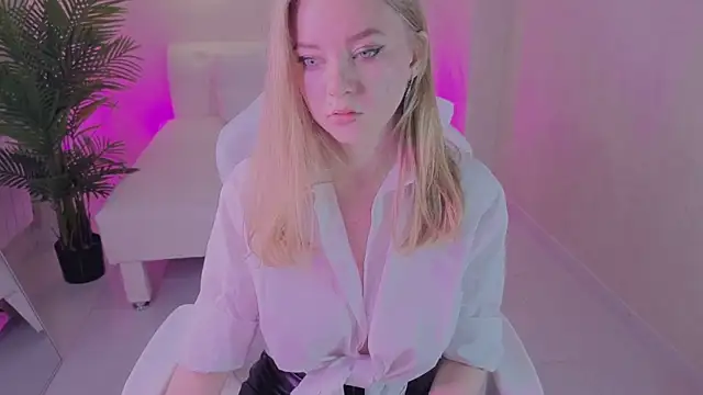 Snapshot of DianaDanian chatting on 8, 1, 2026 DianaDanian online show from 8, 1, 2026