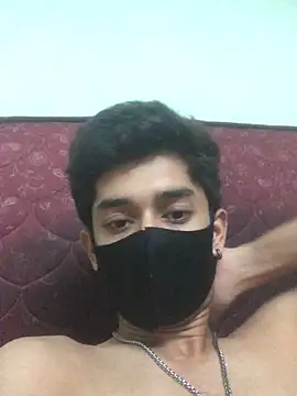 Snapshot of karan72819 chatting on 1, 4, 2026 karan72819 online show from 1, 4, 2026