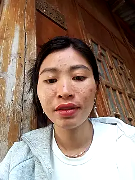 Snapshot of Hiniyk2 chatting on 5, 5, 2026 Hiniyk2 online show from 5, 5, 2026