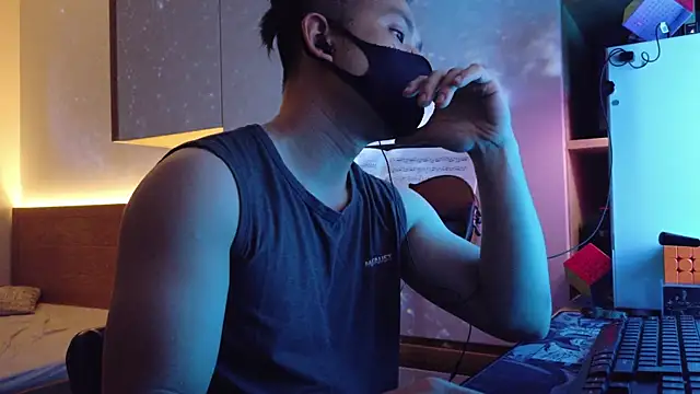 Snapshot of OnlyHand9x chatting on 3, 5, 2026 OnlyHand9x online show from 3, 5, 2026