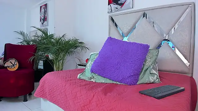 Snapshot of Liam_saint chatting on 9, 3, 2026 Liam saint online show from 9, 3, 2026