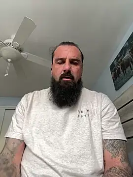 Snapshot of alphareign85 chatting on 5, 1, 2026 alphareign85 online show from 5, 1, 2026