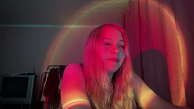 Snapshot of ZoraDearmon chatting on 8, 1, 2026 ZoraDearmon online show from 8, 1, 2026