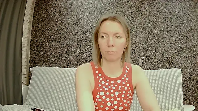 Amanda Luxe online show from 13, 1, 2026