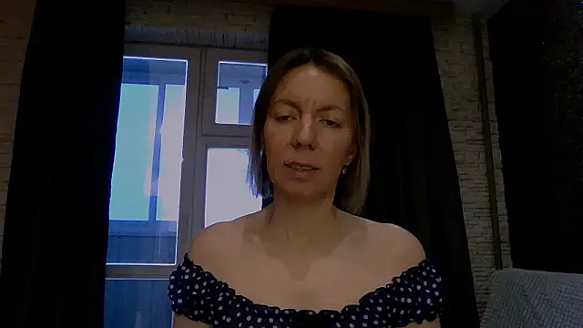 Amanda Luxe online show from 11, 2, 2026
