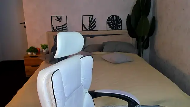 Gloria Gordon online show from 25, 4, 2026