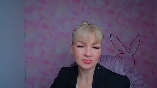 Snapshot of Madonna_Fire chatting on 2, 3, 2026 Madonna Fire online show from 2, 3, 2026