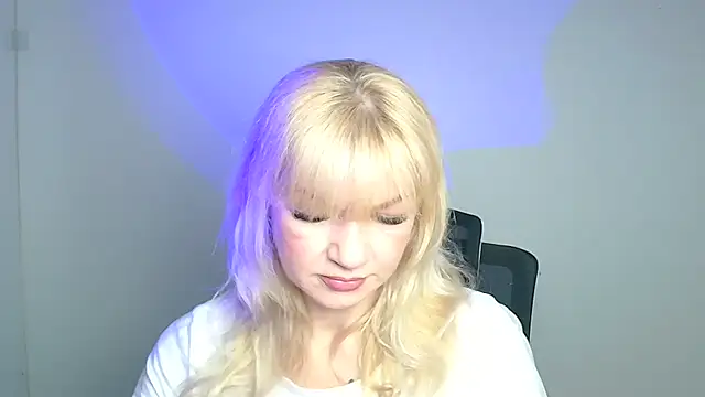 Snapshot of Madonna_Fire chatting on 19, 3, 2026 Madonna Fire online show from 19, 3, 2026