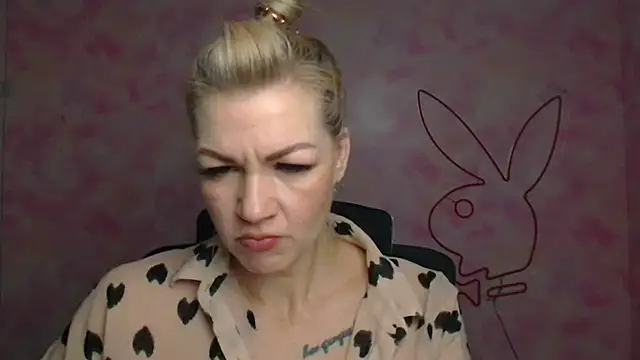 Snapshot of Madonna_Fire chatting on 10, 4, 2026 Madonna Fire online show from 10, 4, 2026