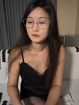 AnnieLi888 online show from 15, 4, 2026