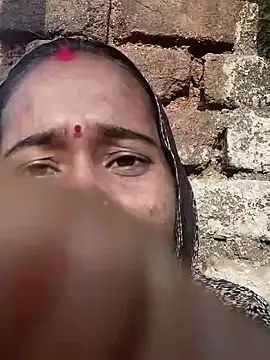 Snapshot of Sarmeeli_143 chatting on 6, 1, 2026 Sarmeeli 143 online show from 6, 1, 2026