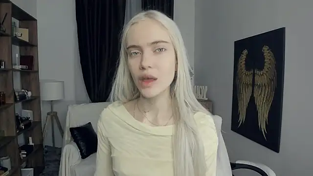 KristalCrowner online show from 21, 2, 2026