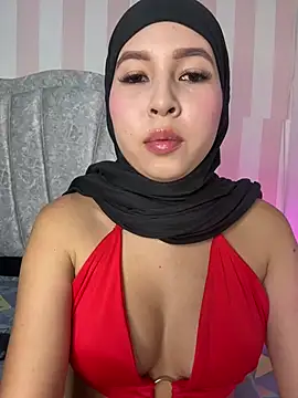 Snapshot of Shann_95 chatting on 23, 7, 2026 Shann 95 online show from 23, 7, 2026