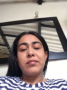 Julieth-Grey online show from 5, 1, 2026