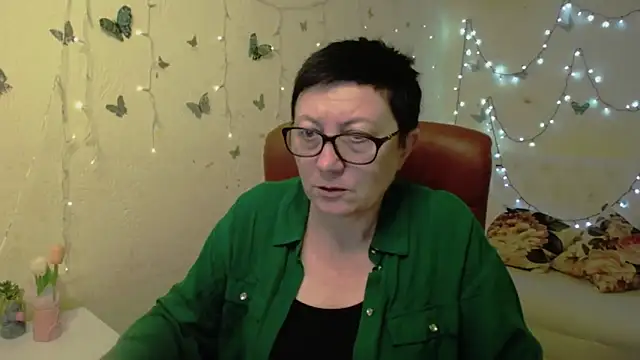 EmilyL0ve online show from 5, 3, 2026