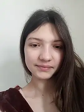 Snapshot of LunaTori456 chatting on 4, 3, 2026 LunaTori456 online show from 4, 3, 2026