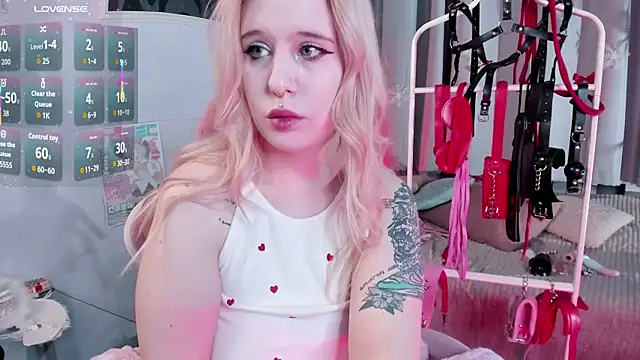 Snapshot of _FrostLuna chatting on 9, 1, 2026 FrostLuna online show from 9, 1, 2026