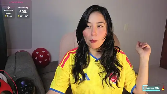 LolaOpalX online show from 18, 6, 2026