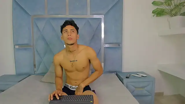 Snapshot of aishaxht chatting on 27, 5, 2026 aishaxht online show from 27, 5, 2026
