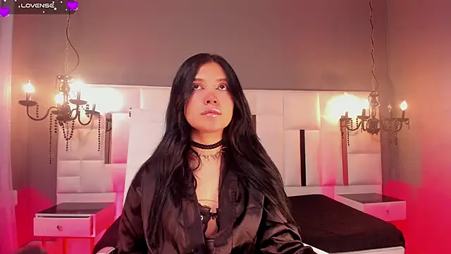 Snapshot of MAGIC_ISIS_ chatting on 4, 3, 2026 MAGIC ISIS online show from 4, 3, 2026