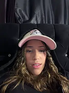 Snapshot of vicky_bass_ chatting on 25, 4, 2026 vicky bass online show from 25, 4, 2026