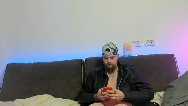 Lev Miller online show from 7, 3, 2026