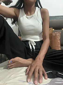 Snapshot of hina_001 chatting on 25, 2, 2026 hina 001 online show from 25, 2, 2026